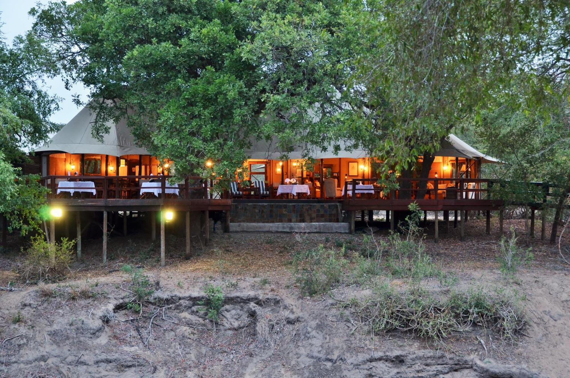 Hamiltons Tented Camp Mluwati Concession Exteriör bild