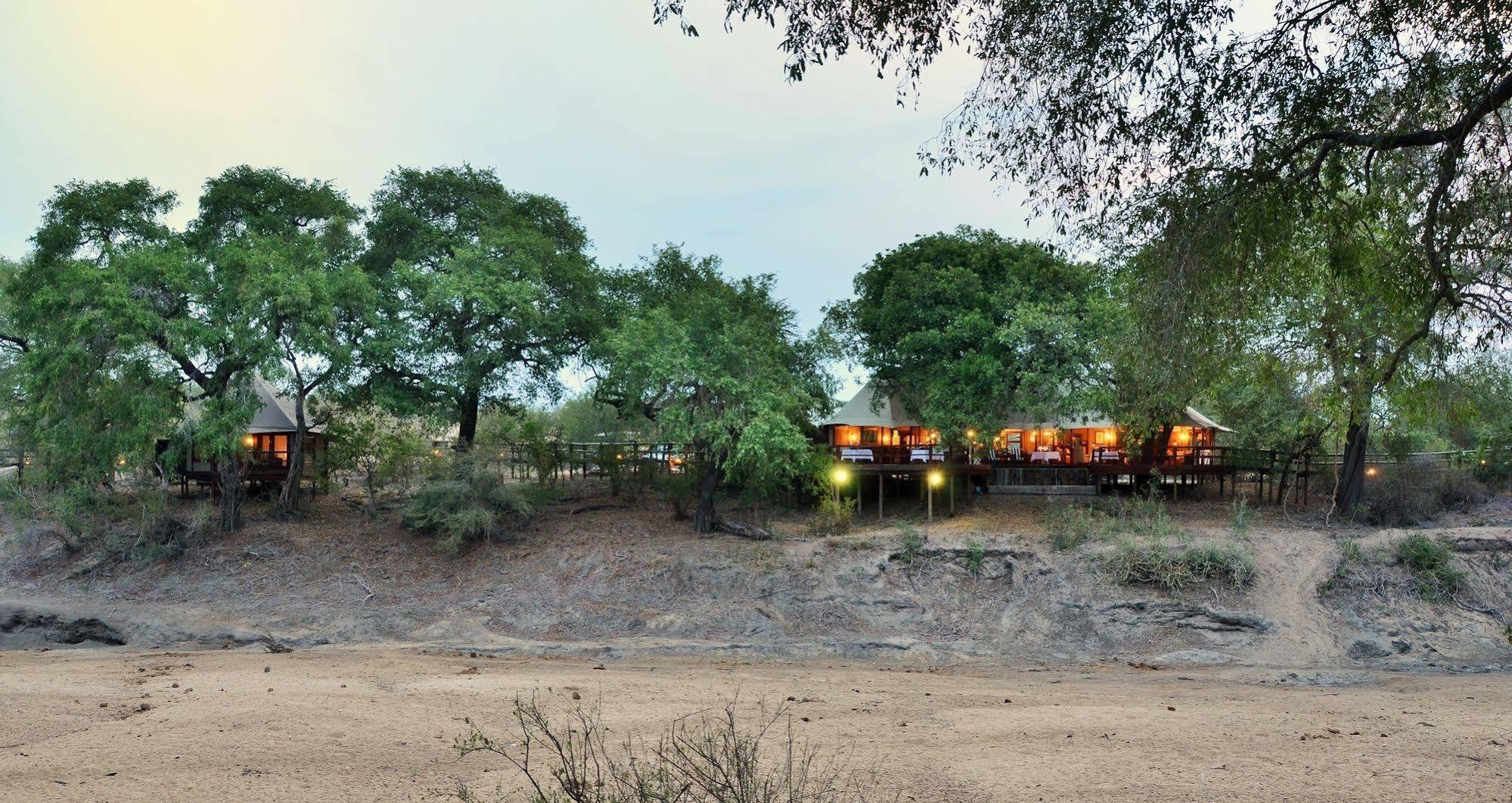 Hamiltons Tented Camp Mluwati Concession Exteriör bild